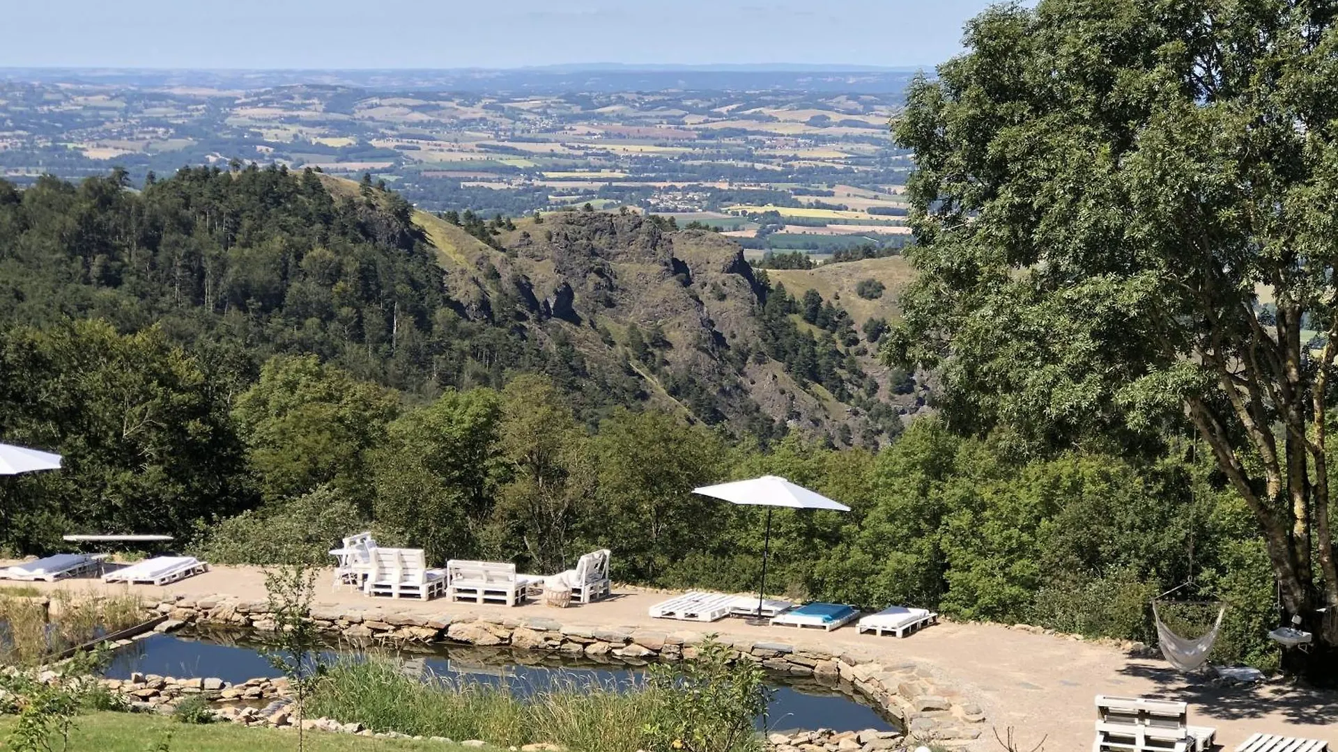 Holiday home Charmante Et Elegante Ferme Renovee Dourgne France